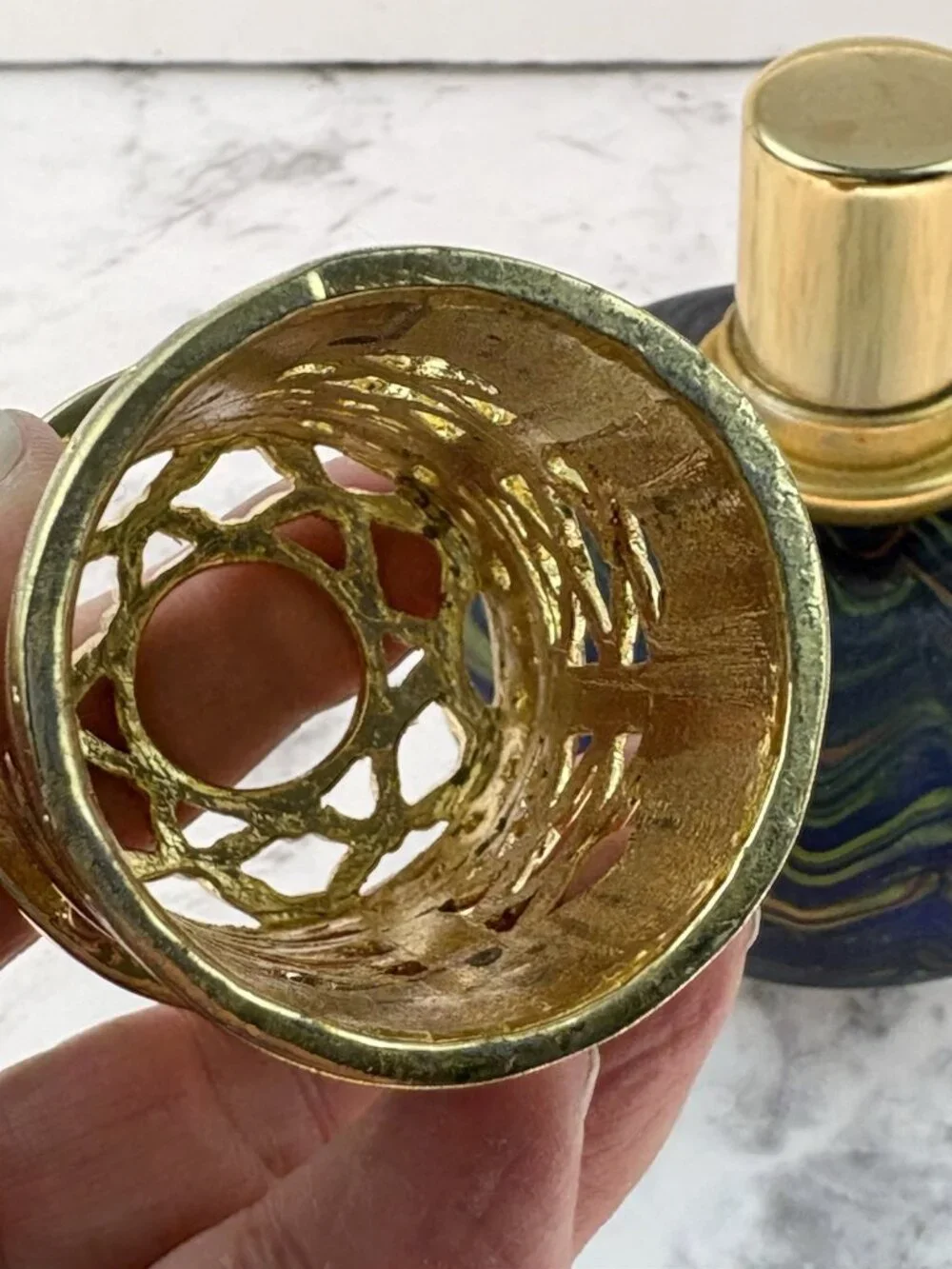 *La-Tee-Dah Catalytic Fragrance Lamp Glass Tapered Lip Gray Multi Ornate Crown